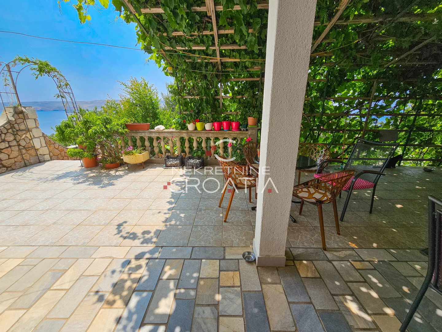 prizna: 1. red do mora, 2 apartmana! - slika 5