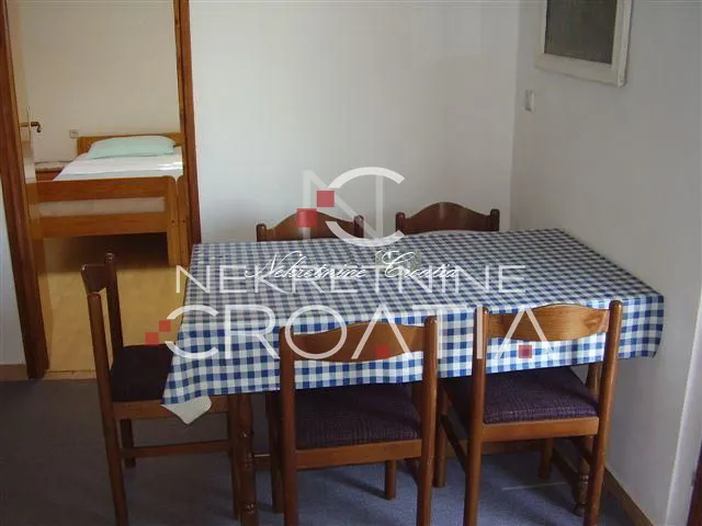 kuća sa 6 apartmana!. - slika 13