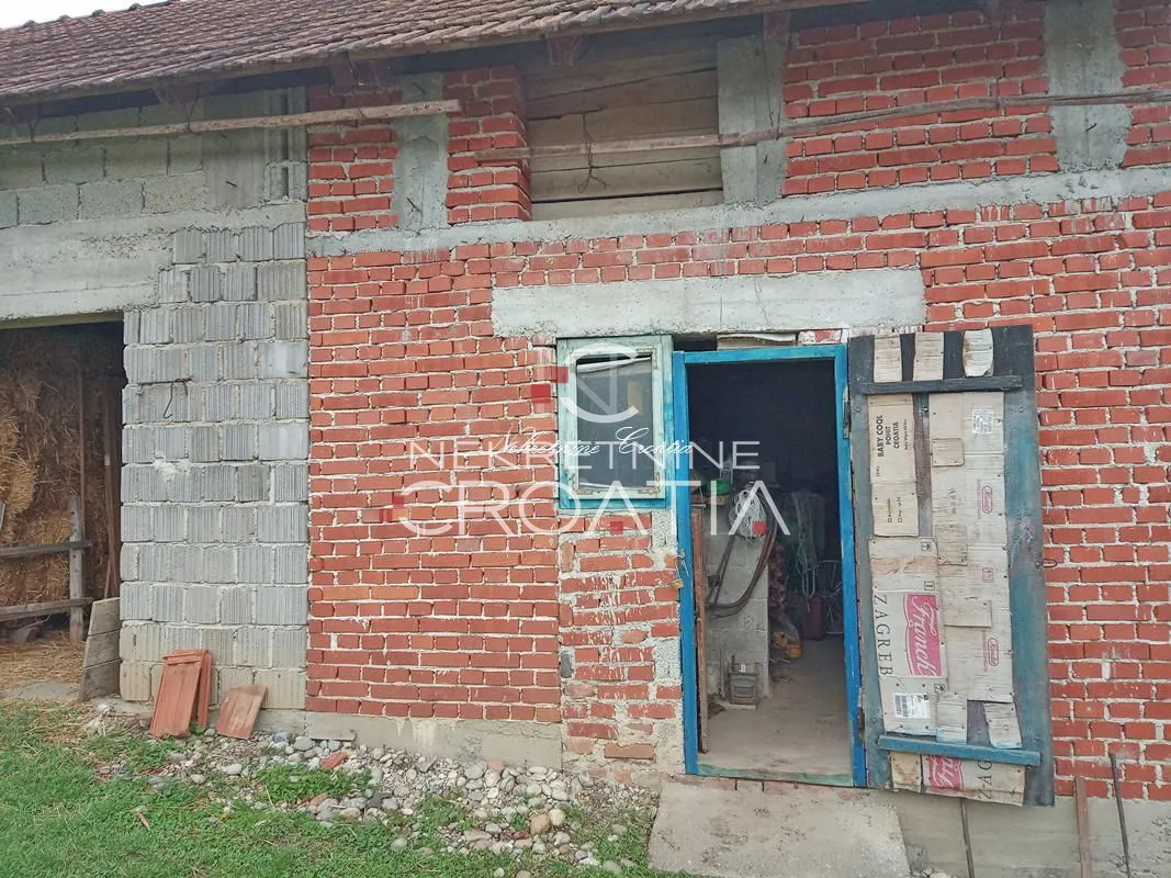 stara kuća iz 1926. g, za adaptaciju - slika 10