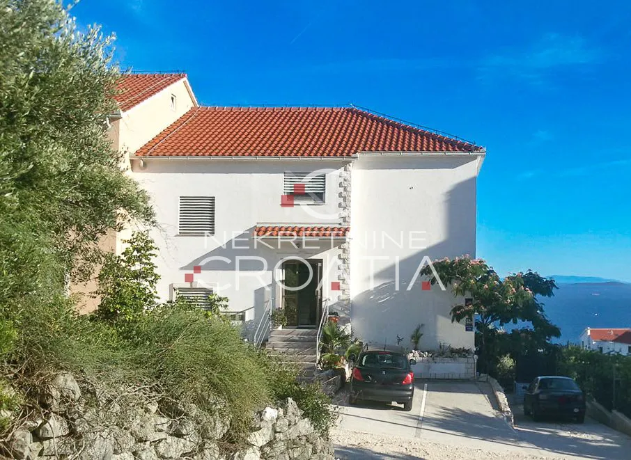 trogir, seget: kuća sa 6 apartmana! - slika 2