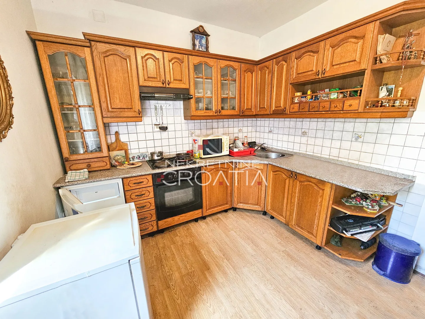 ekskluzivno, kuća, bednja, pleš - slika 15