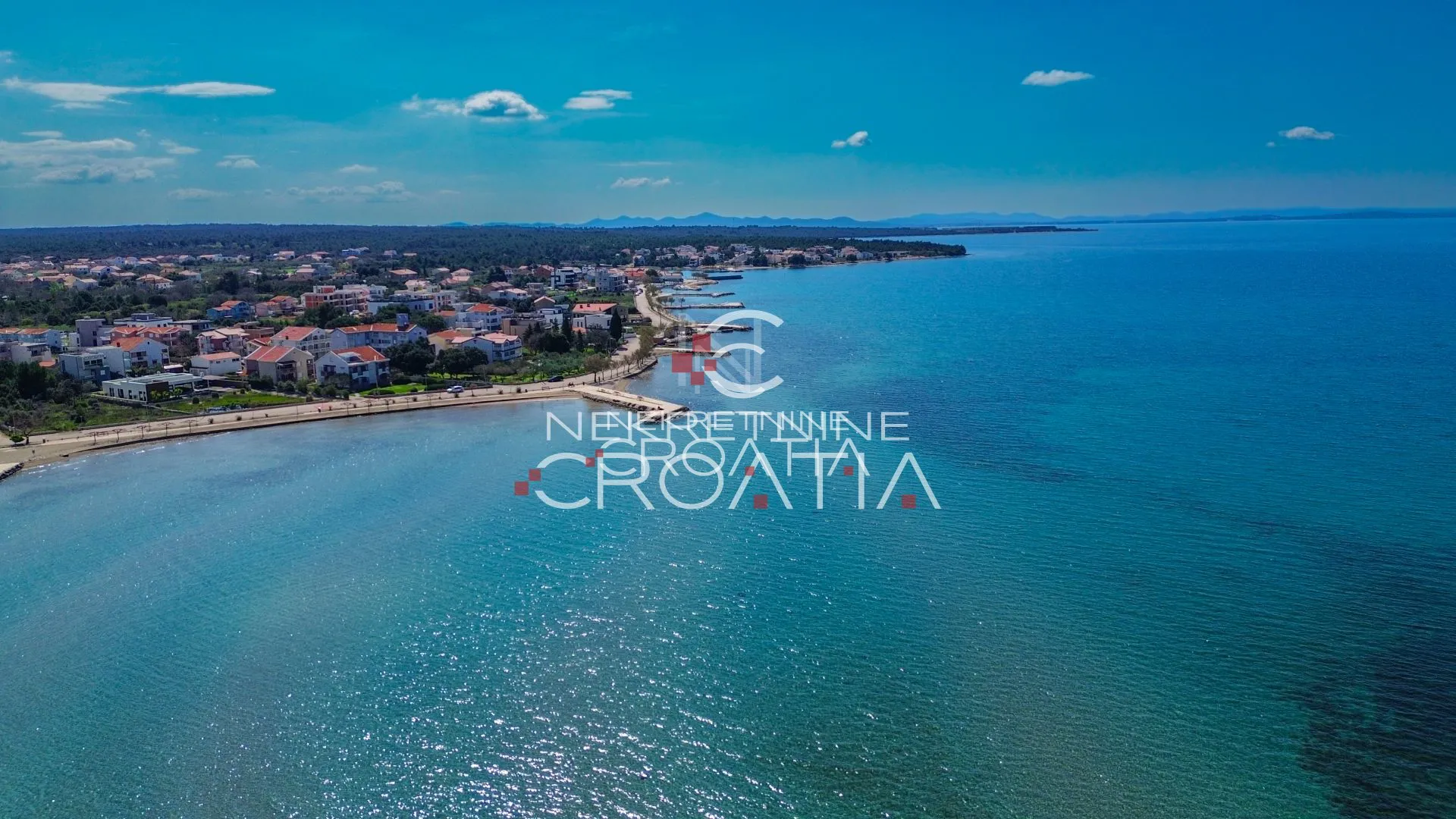 zaton, 100 m od plaže: 2sp sobe, 2 spremišta, 2 terase i dvorište! - slika 28