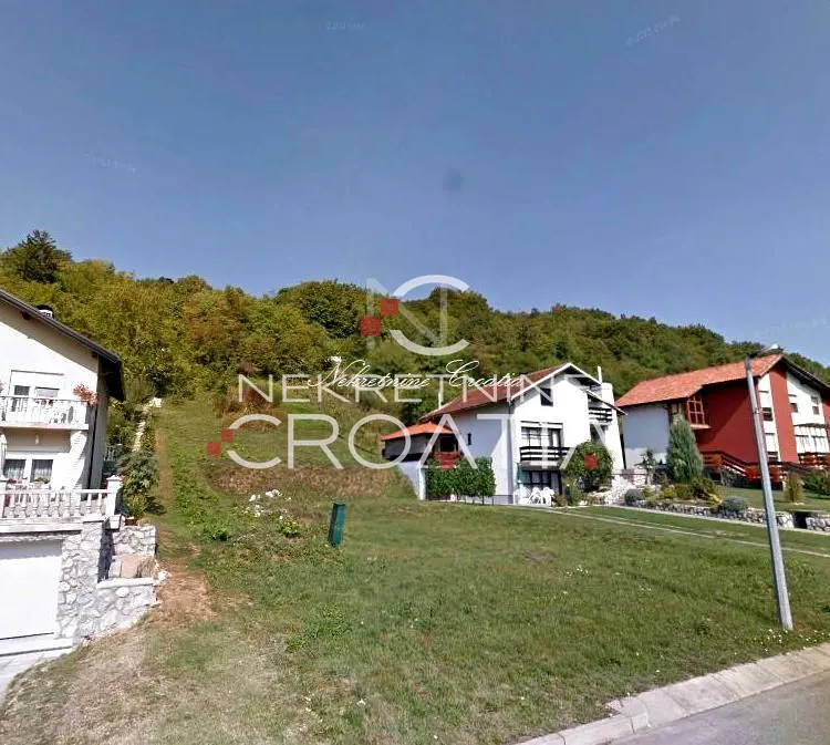 Lepoglava: centar, zemljište sa strujom i vodom!