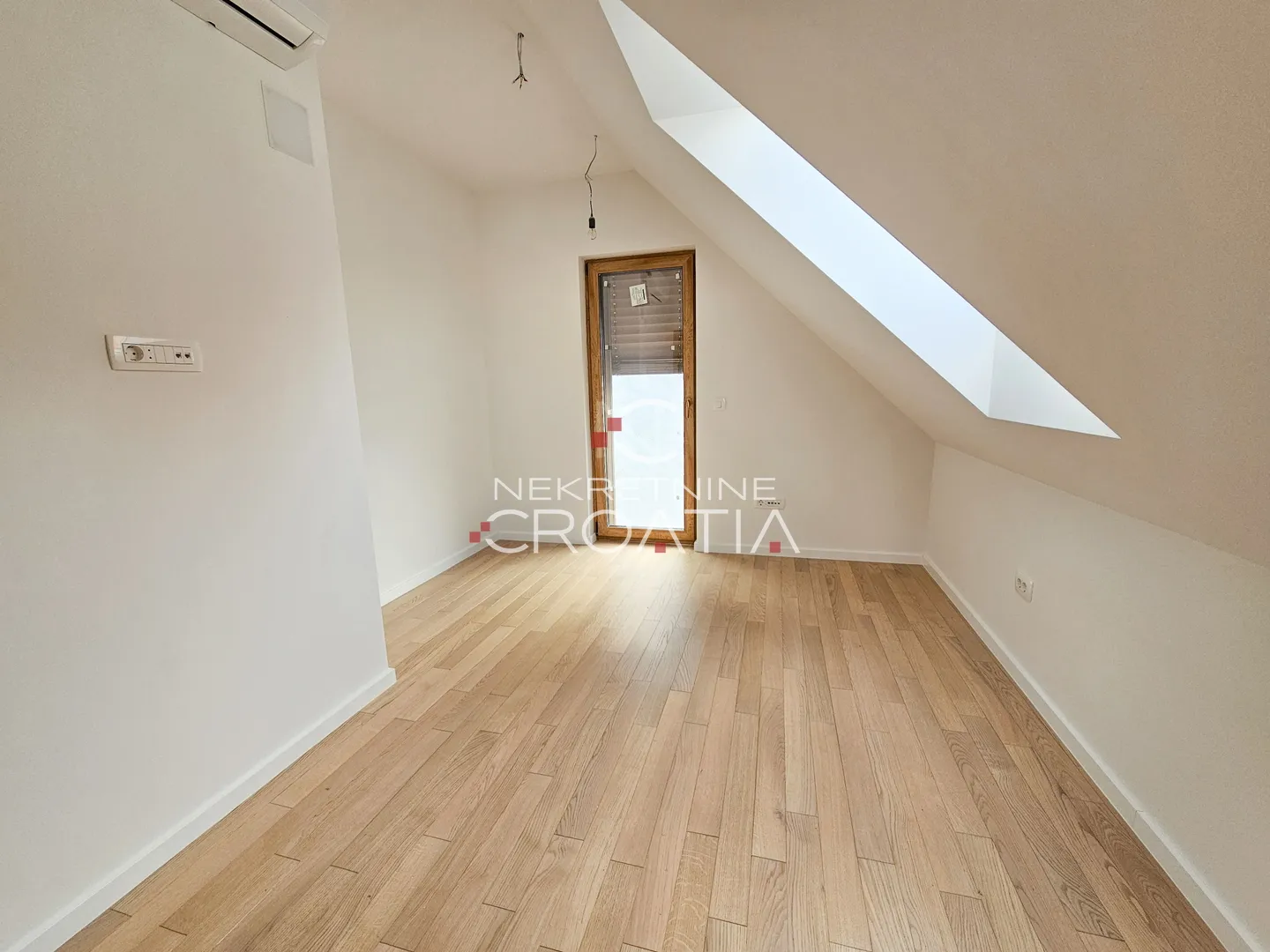 barokna jezgra, penthouse u novogradnji, 2.471€/m2 - slika 18