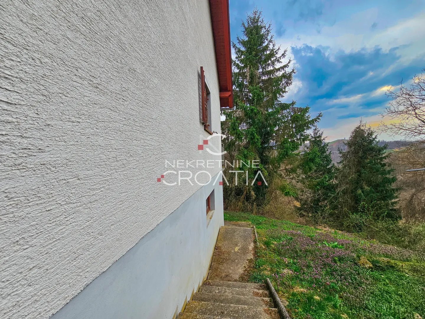 kuća sa 4 apartmana, ježovec - slika 8