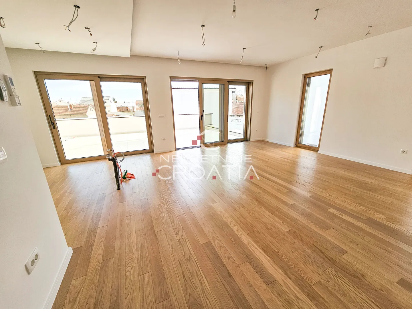 barokna jezgra, penthouse u novogradnji, 2.471€/m2 - slika 5