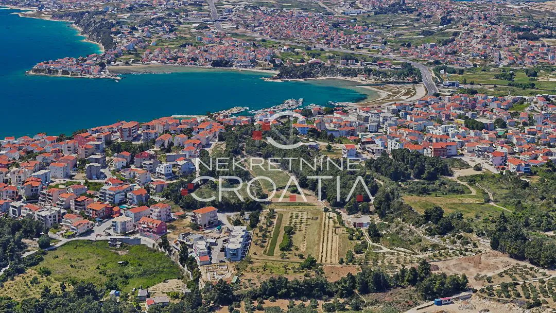 podstrana: panoramski pogled! - slika 16