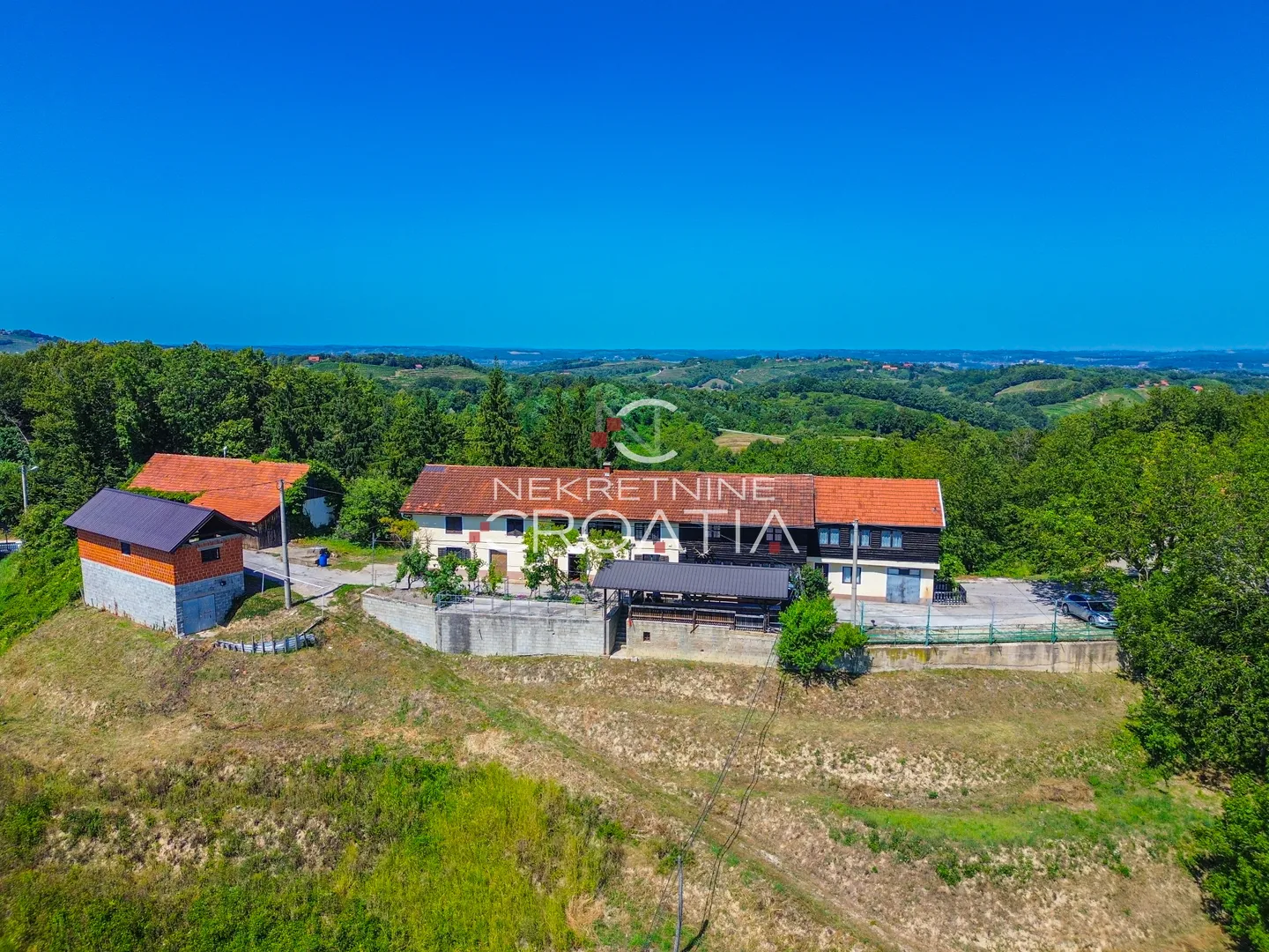 autohtono imanje sa 3.5 ha zemljišta, 2 m od slovenske granice! - slika 3