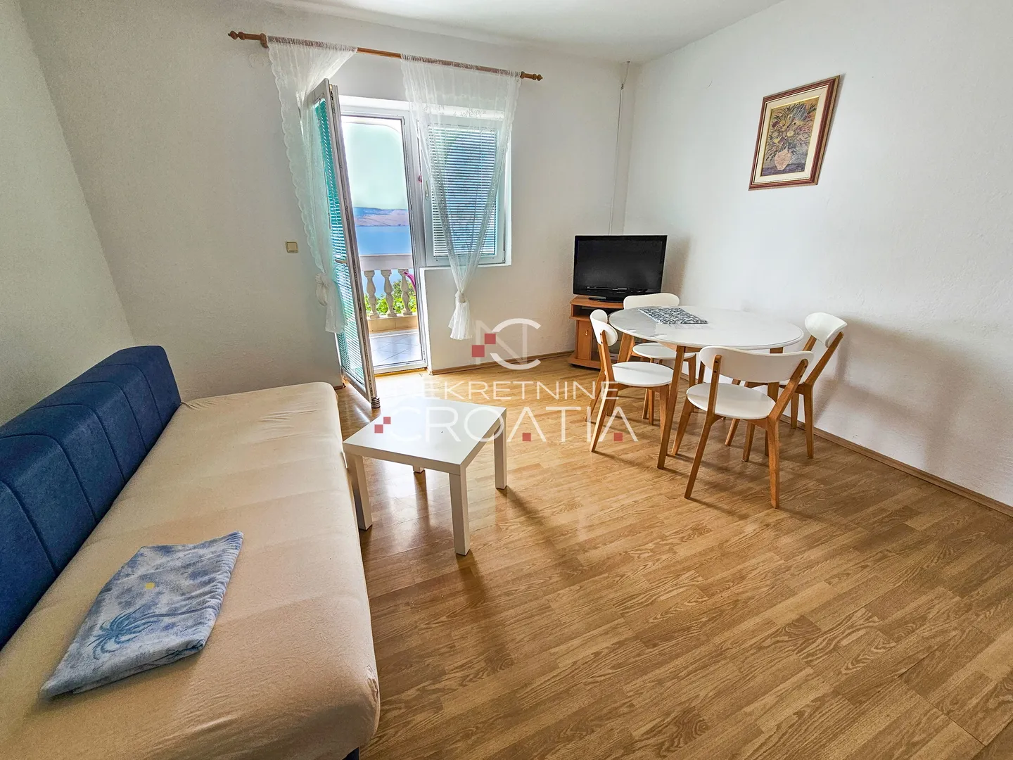 prizna: 1. red do mora, 3 apartmana! - slika 8