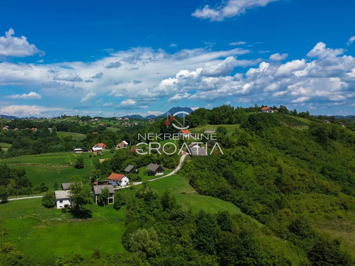 Gornje Brezno, Kuća Na Brijegu - Gornje Brezno, Hum na Sutli