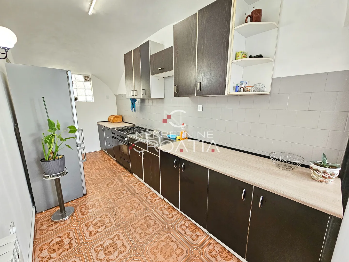 ekskluzivno, 3 stana + studio ap + pp + garaža - slika 6