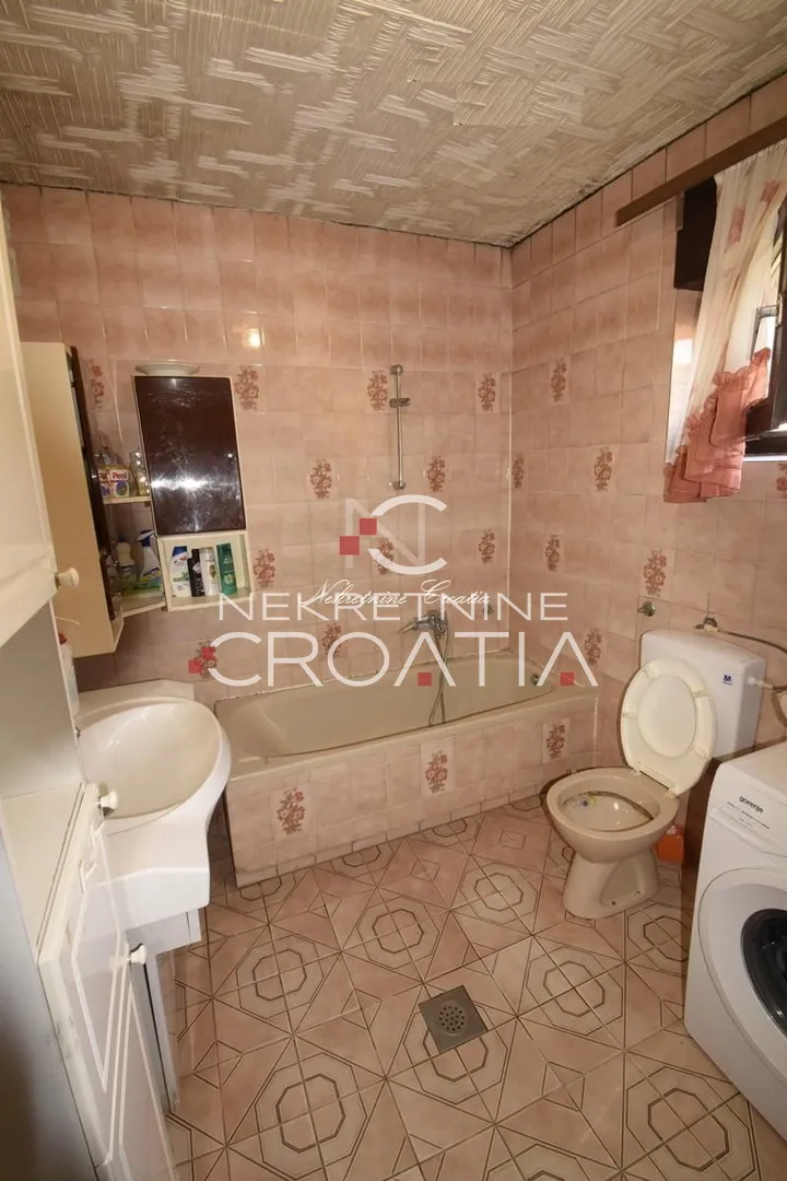 dvije kuće po cijeni jedne - slika 15