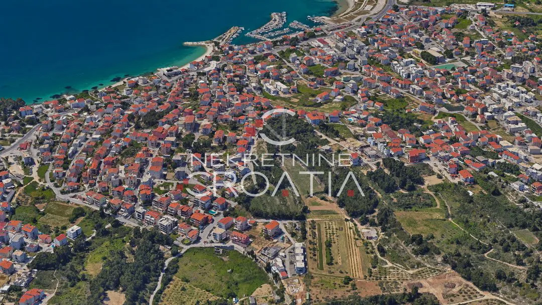 podstrana: panoramski pogled! - slika 12