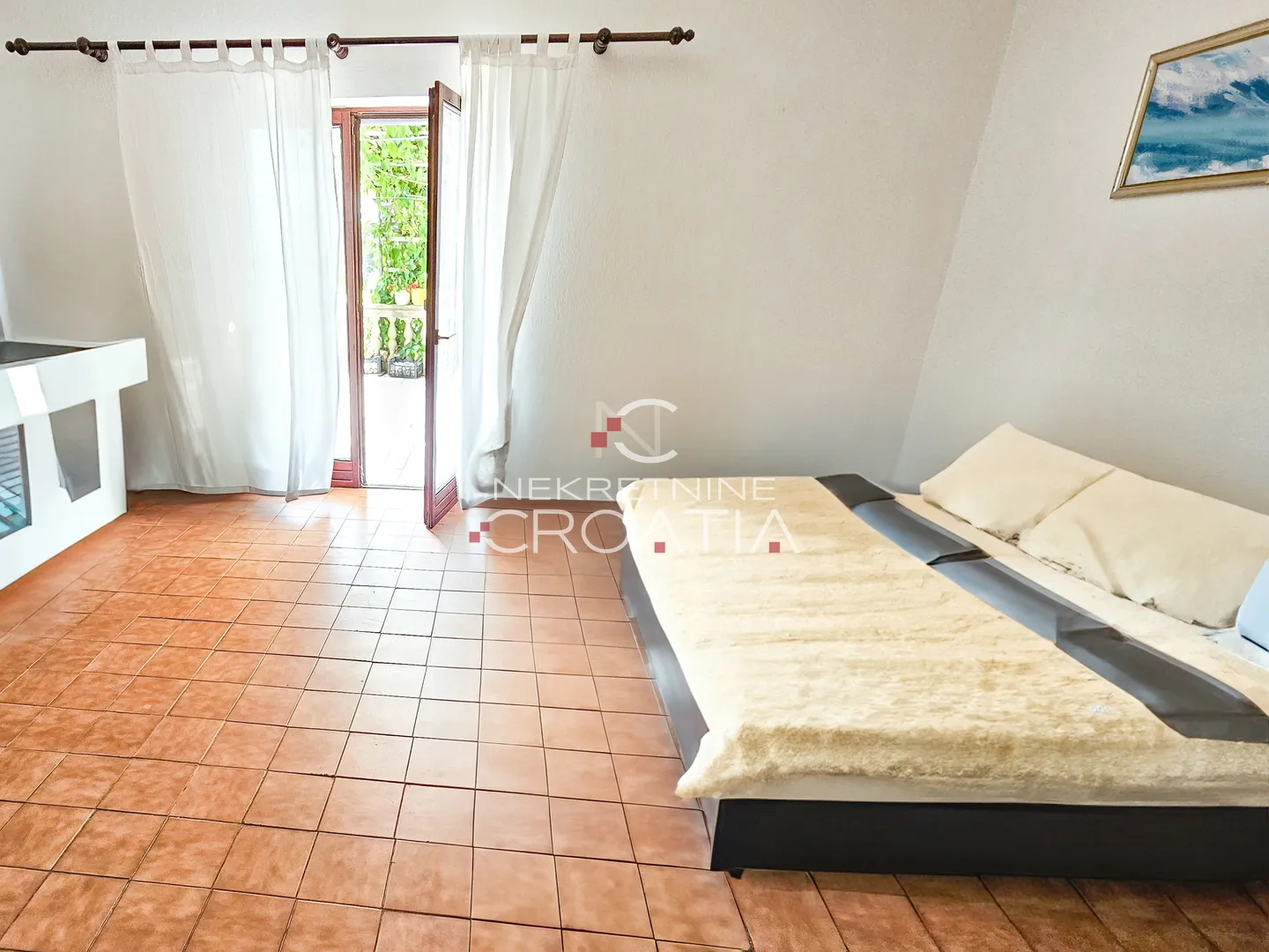 prizna: 1. red do mora, 2 apartmana! - slika 12