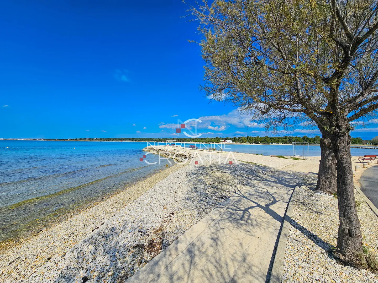 zaton: 2sp sobe, 2 spremišta, 2 terase i dvorište, 100 m od plaže! - slika 25