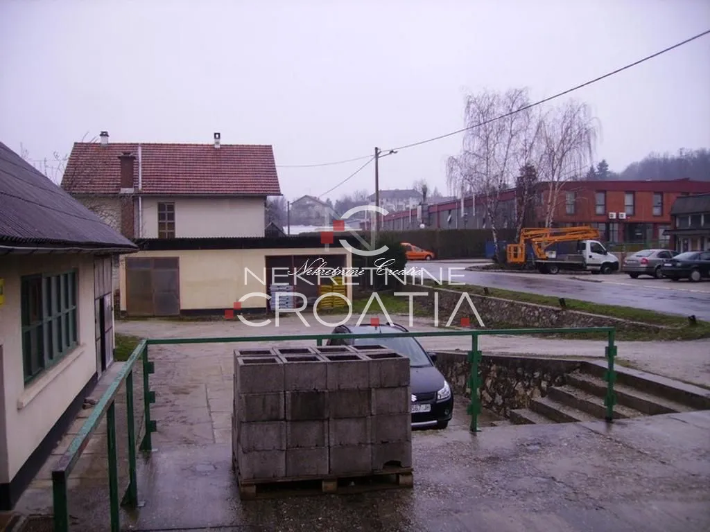 stambeno poslovna zgrada u koretincu!!! - slika 7
