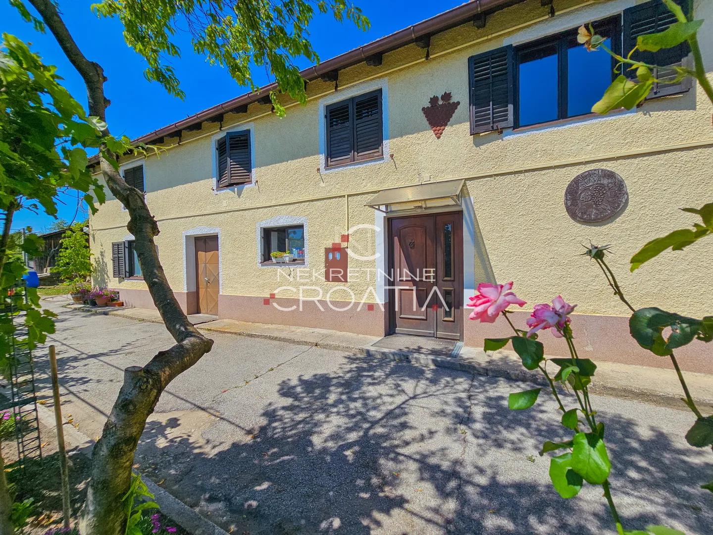 autohtono imanje sa 3.5 ha zemljišta, 2 m od slovenske granice! - slika 2