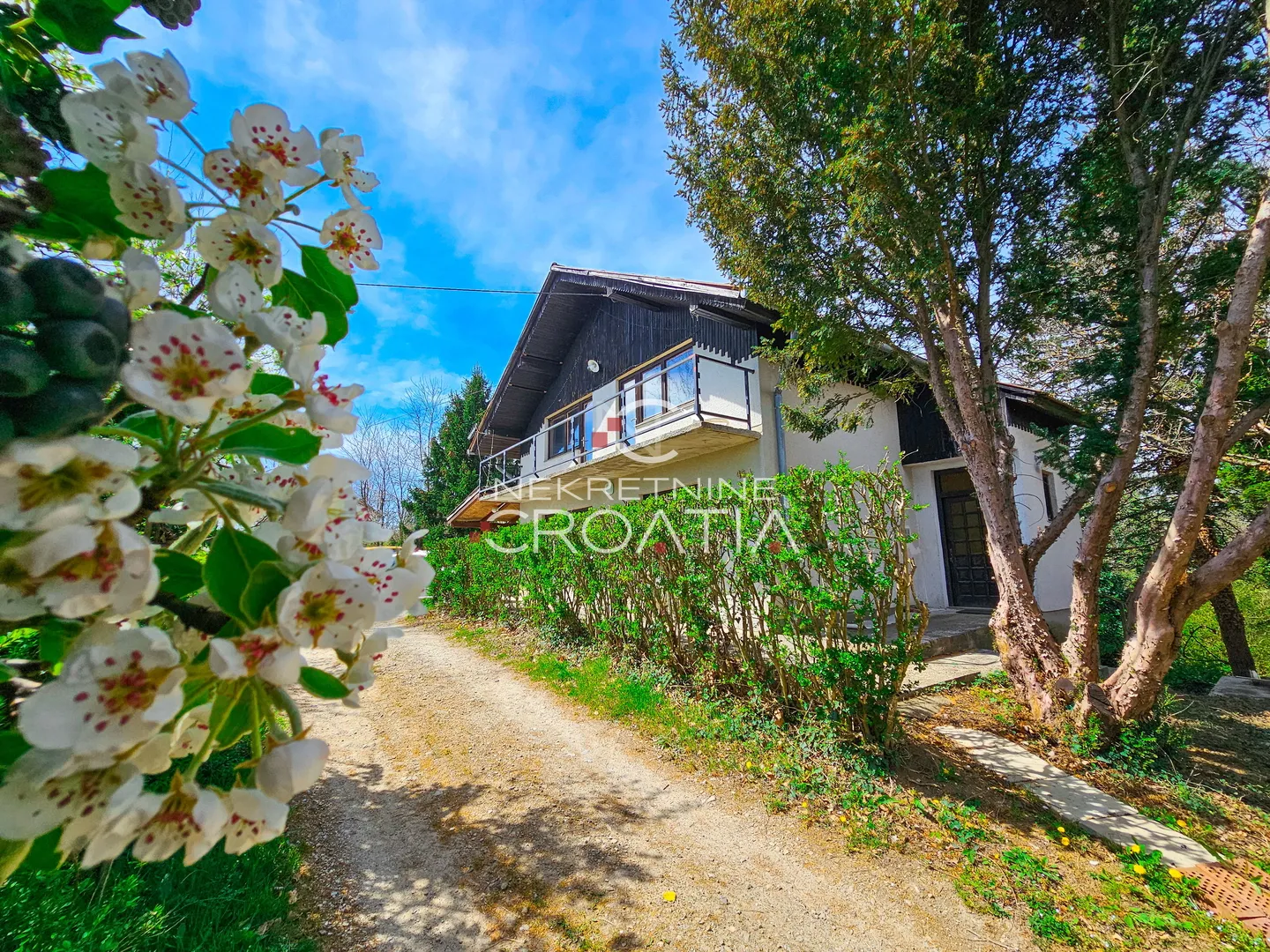 ekskluzivno, kuća, bednja, pleš - slika 2
