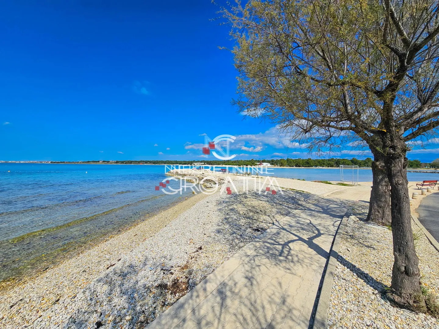 zaton, 100 m od plaže: 2sp sobe, 2 spremišta, 2 terase i dvorište! - slika 25
