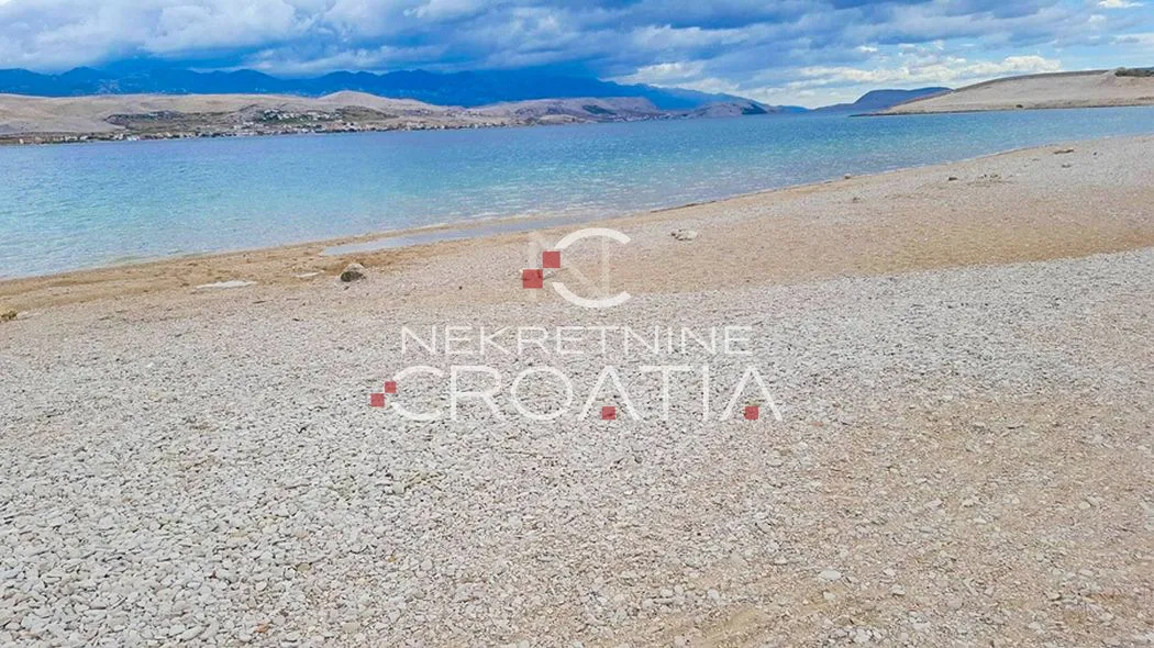 ZRĆE, uz plažu, 134.000 m2 SA IZVOROM VODE !!! - Kolan