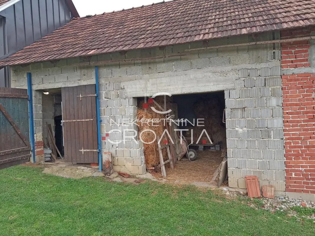 stara kuća iz 1926. g, za adaptaciju - slika 11