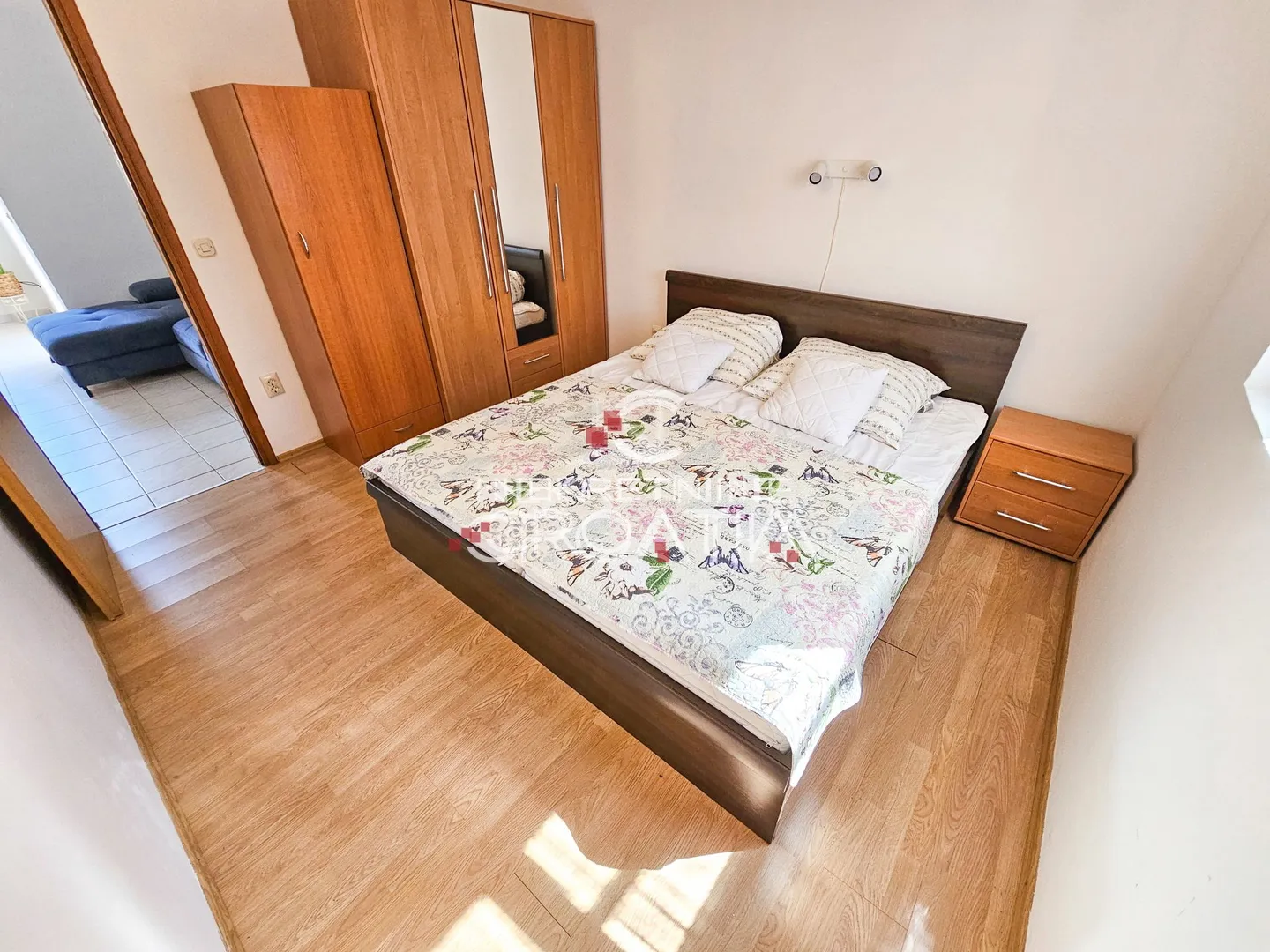 zaton, 100 m od plaže: 2sp sobe, 2 spremišta, 2 terase i dvorište! - slika 11