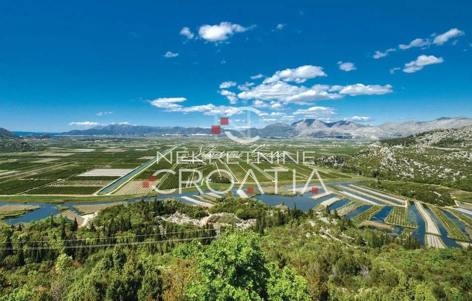 slivno: kamena vila - slika 27