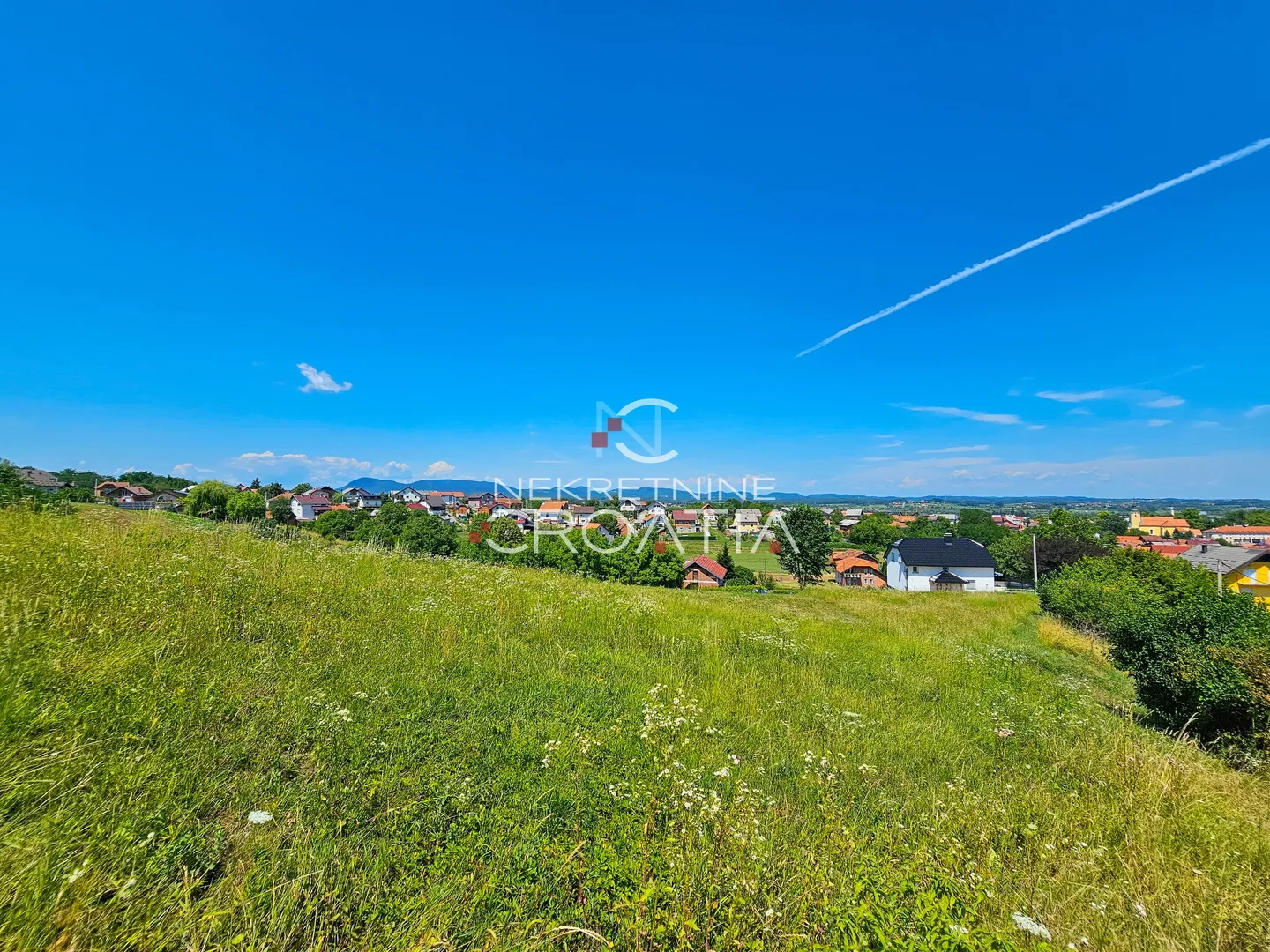 ivanec: 16 €/m2, priključak vode, 600 m od centra! - slika 4