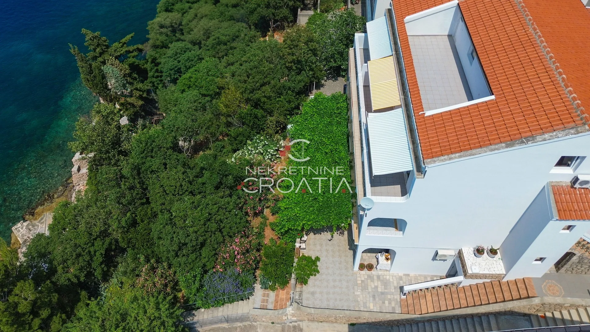 EKSKLUZIVNO: 9 APARTMANA 10 m OD MORA (1. RED) - Prizna, Senj