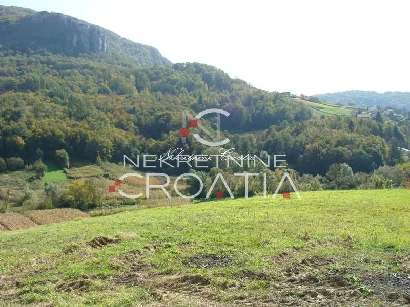 cvetlin, građevinsko sa dva prilaza - slika 14
