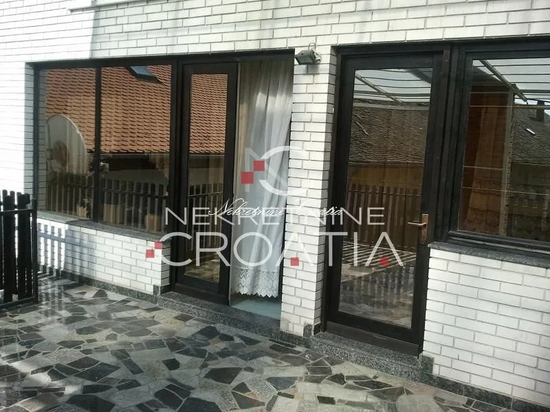 osijek, centar: stambeno-poslovna zgrada - slika 11