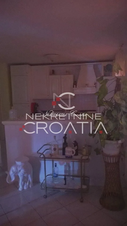 poreč: vila u i. zoni - slika 12