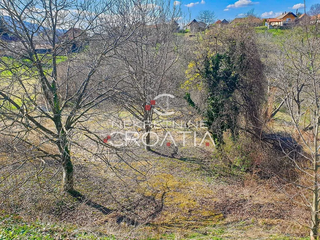 salinovec, građevinsko sa izvorom vode! - slika 4