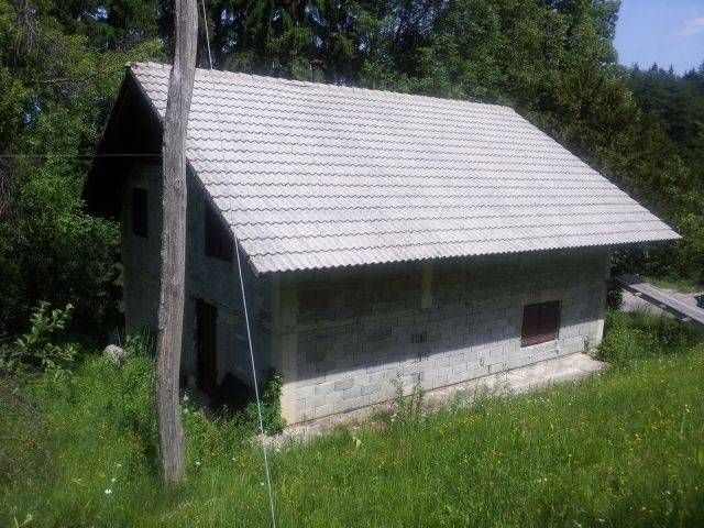 gorski kotar, prodaja dvije kuće s velikom okućnicom - slika 12