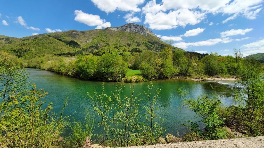 gorski kotar, kupska dolina, kuća sa gospodarskim objektom i zemljištem od 2385 m2 - slika 20