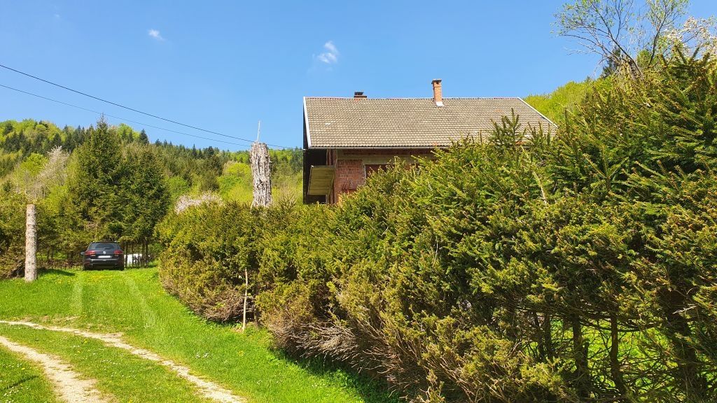gorski kotar, kupska dolina, kuća sa gospodarskim objektom i zemljištem od 2385 m2 - slika 10