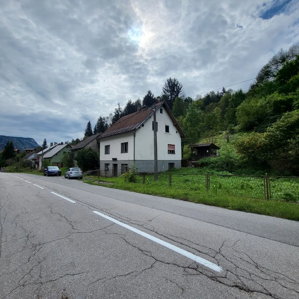 gorski kotar, čabar, prodaja dvije kuće - slika 2
