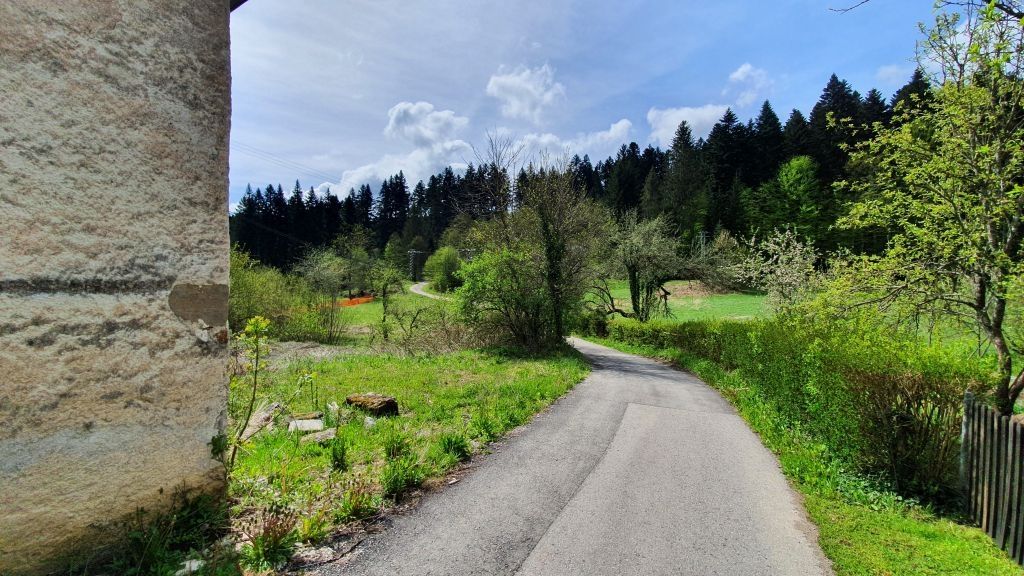 gorski kotar, starija kuća sa okućnicom do potoka - slika 3