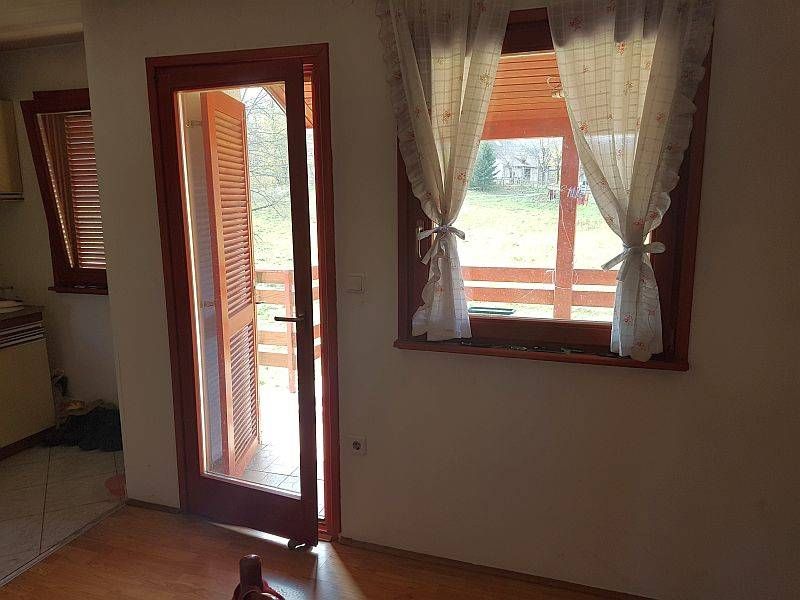 jasenak, novija kuća - slika 9