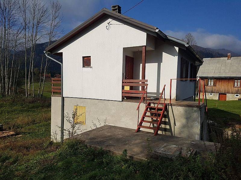 jasenak, novija kuća - slika 4