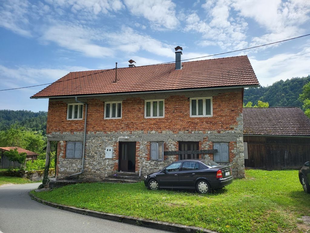 Gorski kotar, kuća prodaja, blizina rijeke Kupe - Zapeć, Vrbovsko