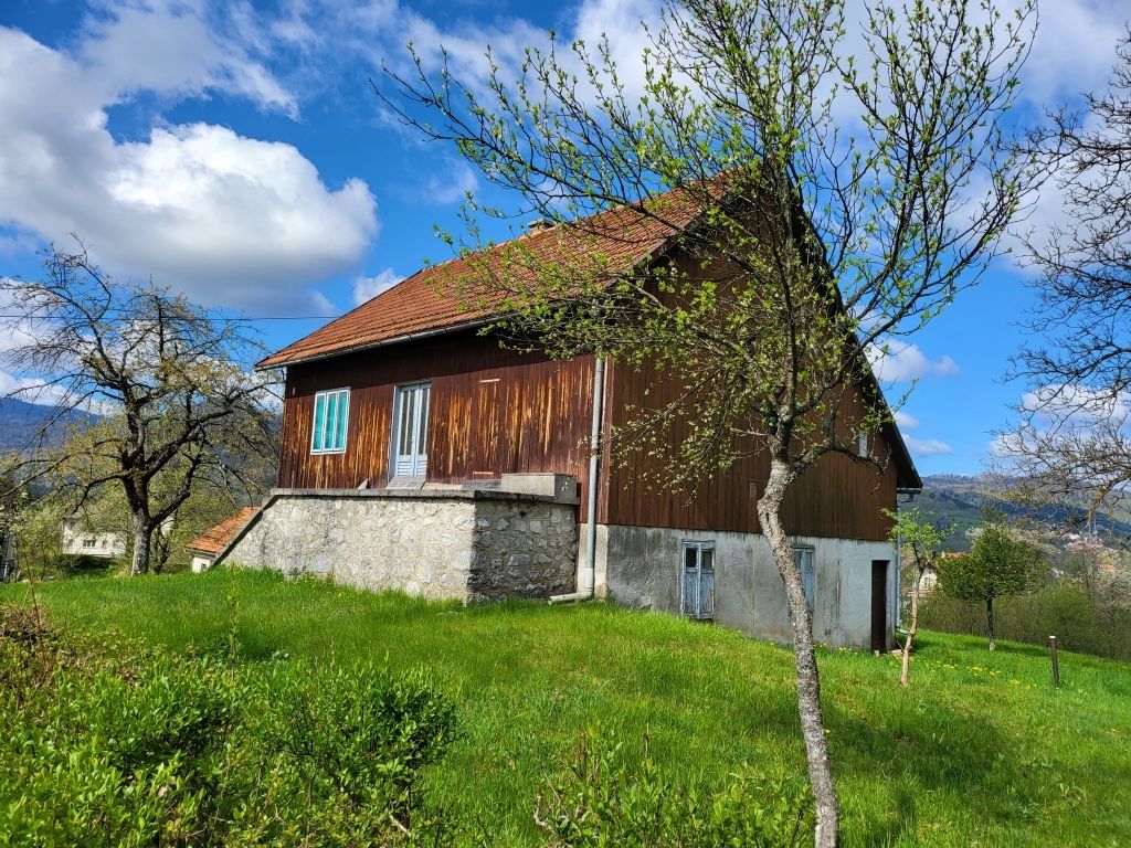 gorski kotar, vrbovsko, starija kuća sa velikom okućnicom - slika 2