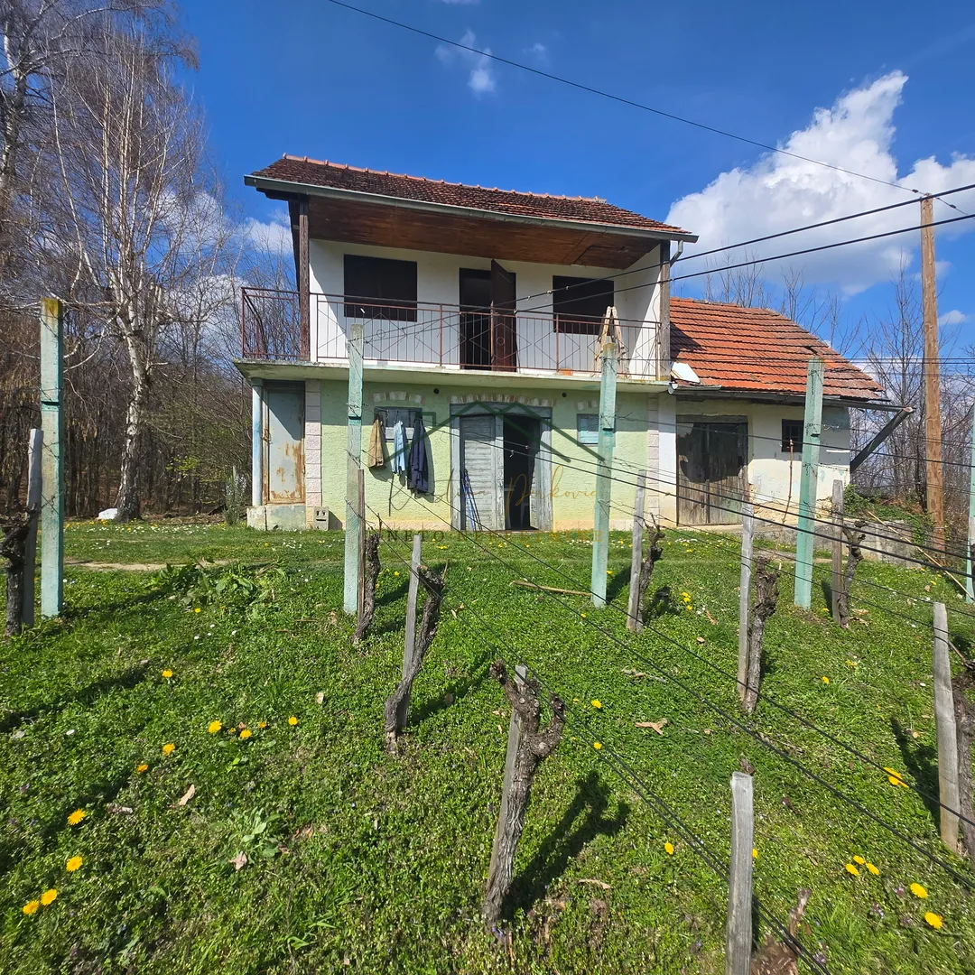 Vikendica za renovaciju u mirnom okruženju – Kožlak, Samobor - Podvrh, Samobor