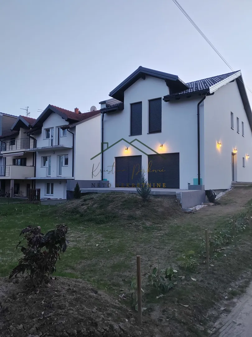 Moderna obiteljska kuća u roh-bau fazi u Bregani (okolica Samobora) - Bregana, Samobor