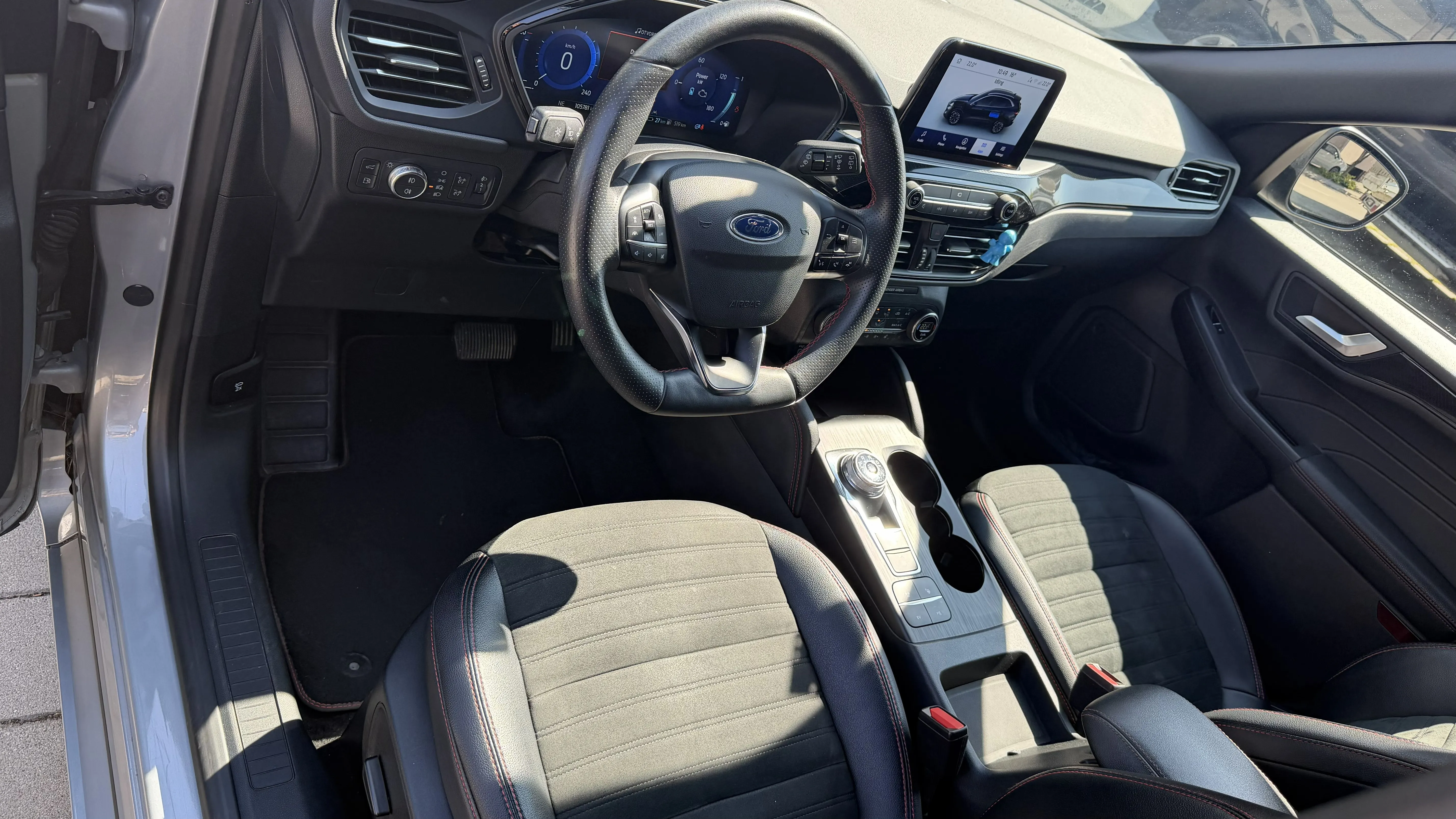 ford kuga 2,5 phev; st-line x oprema. 11/2021 (još uvijek u garanciji) - slika 12