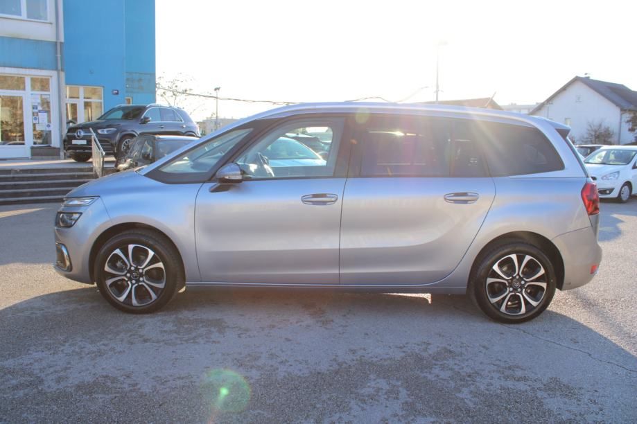 citroën c4 spacetourer 1.2 automatik *7 sjedala,navigacija,kamera* - slika 7