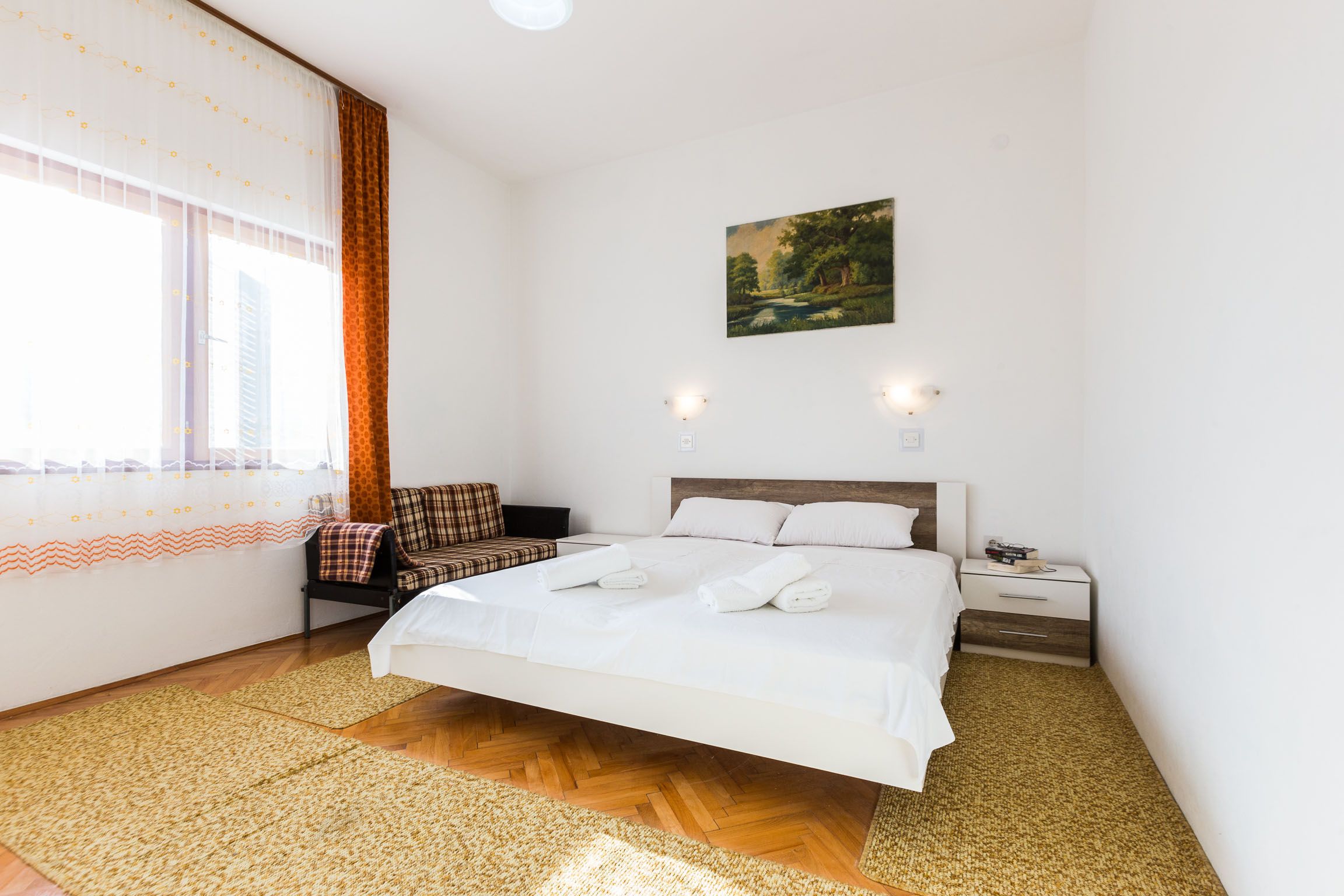 app 4+1 od 49 eura u prizemlju sa velikom terasom ,od plaže 100 metara - slika 23