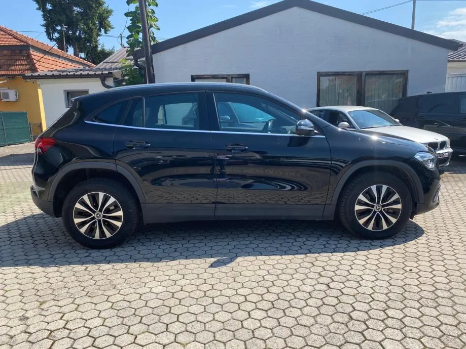 mercedes-benz gla 200d 4matic 4xgarancija - slika 7