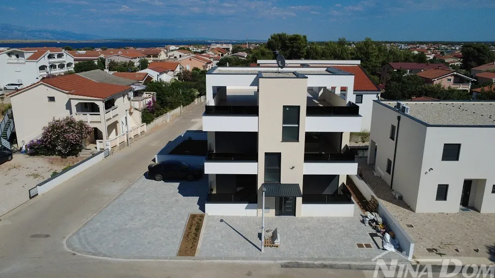 Novogradnja apartmani, južna strana otoka Vira. - Vir, Vir