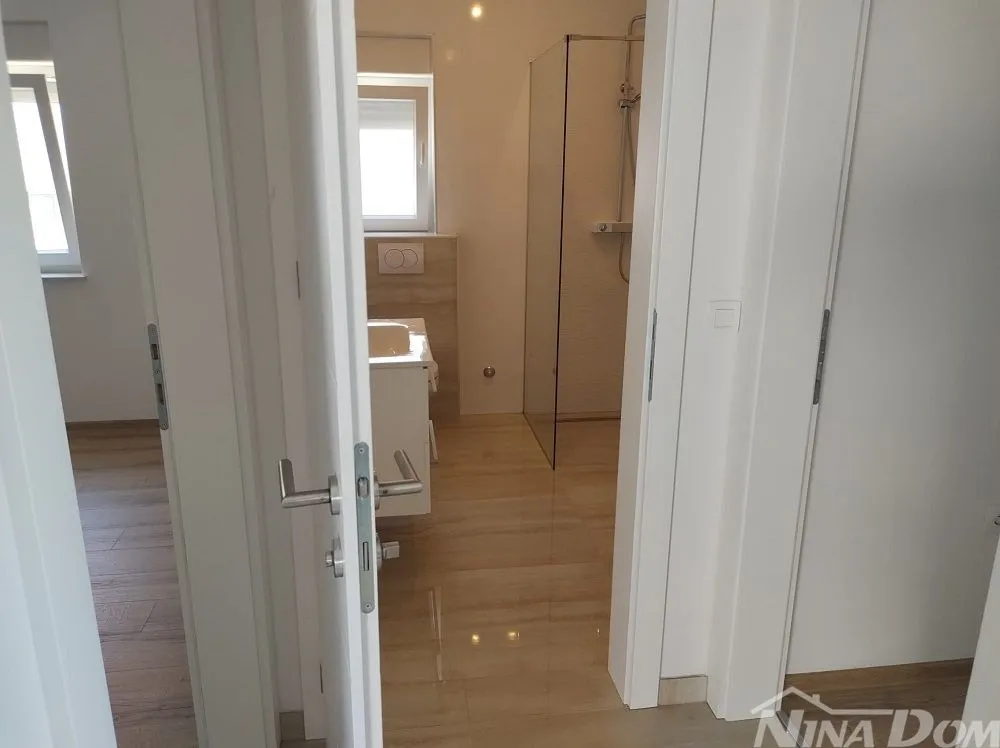 apartman na katu, centar otoka vira (voda i kanalizacija) - slika 6